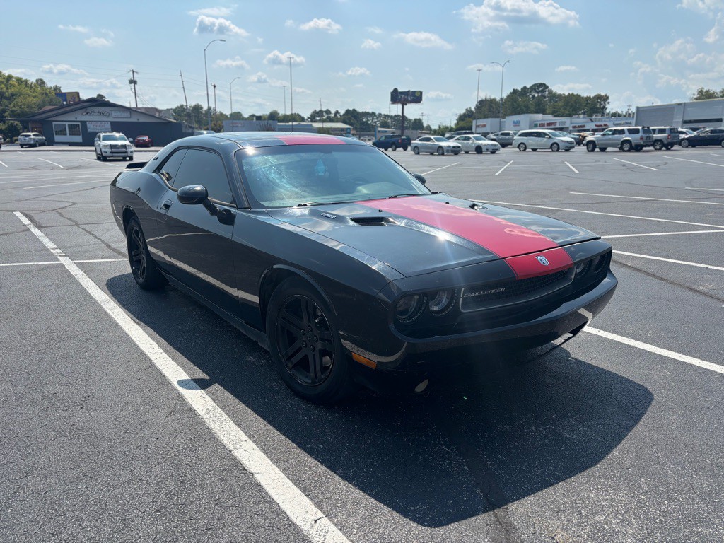 2009 Dodge Challenger Image 1