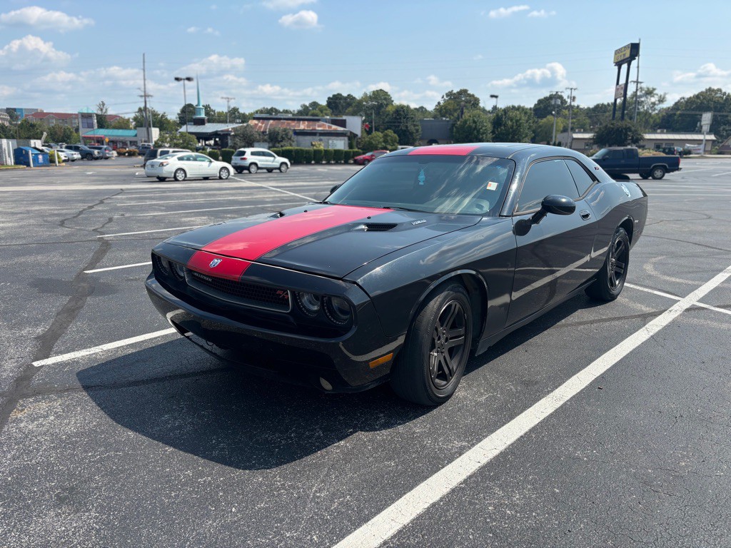 2009 Dodge Challenger Image 2
