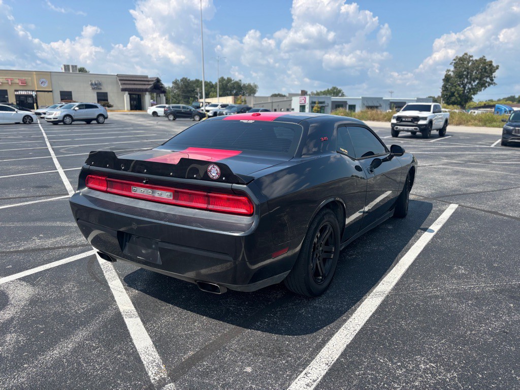 2009 Dodge Challenger Image 4