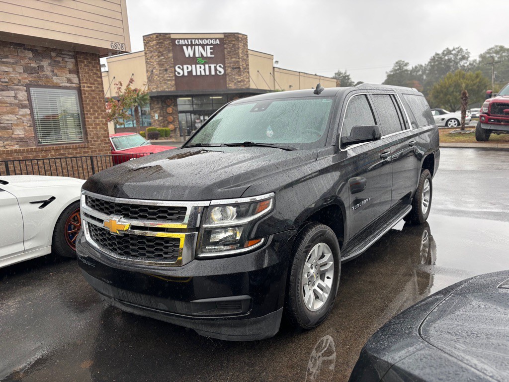 2019 Chevrolet Suburban Image 1