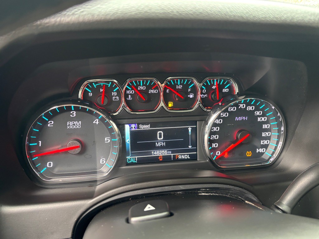 2019 Chevrolet Suburban Image 7