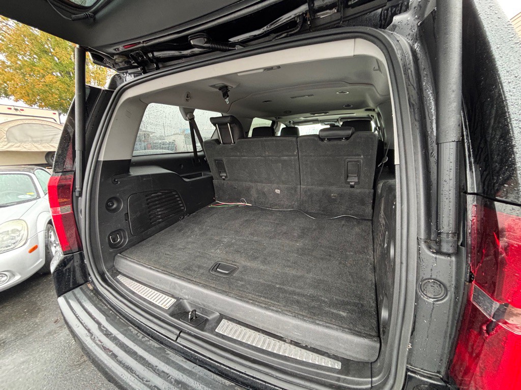 2019 Chevrolet Suburban Image 8