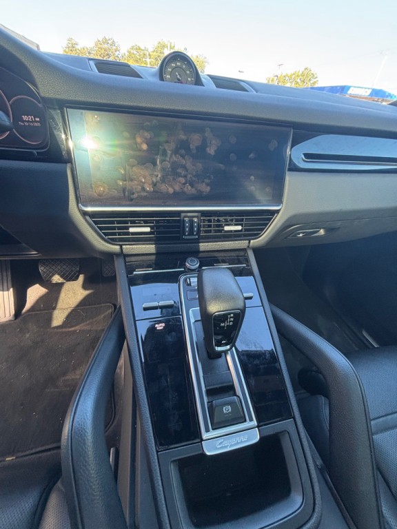 2023 Porsche Cayenne Image 10