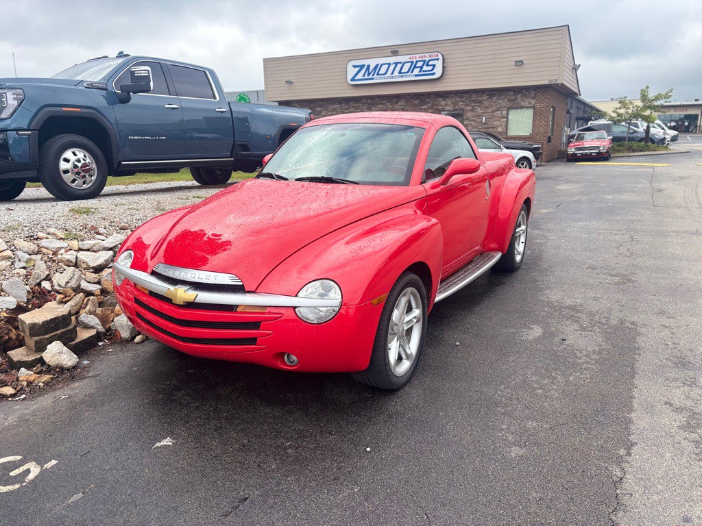 2004 Chevrolet SSR Image 1