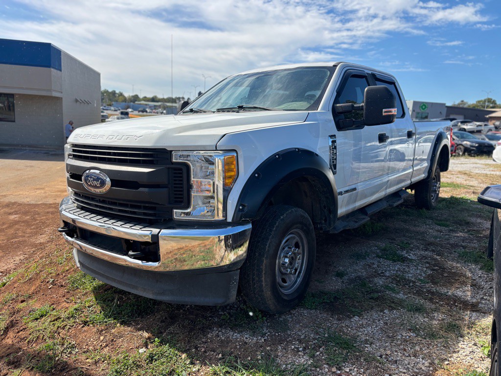 2017 Ford F-350 Image 1