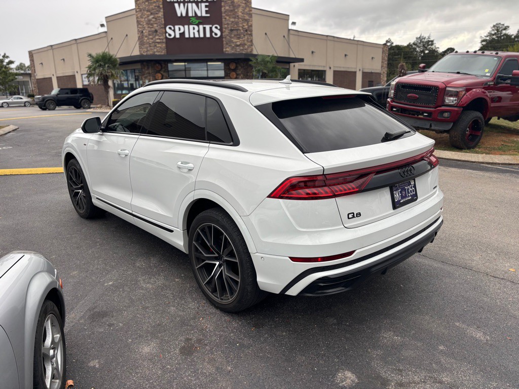2022 Audi Q8 Image 5