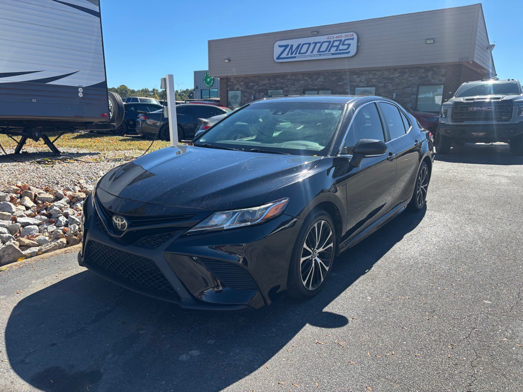2018 Toyota Camry Image 1