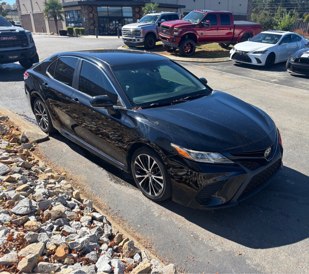 2018 Toyota Camry Image 3
