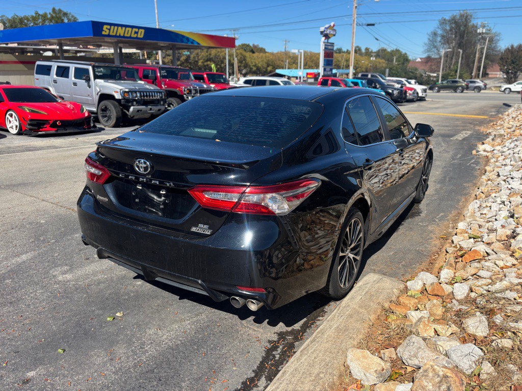 2018 Toyota Camry Image 4