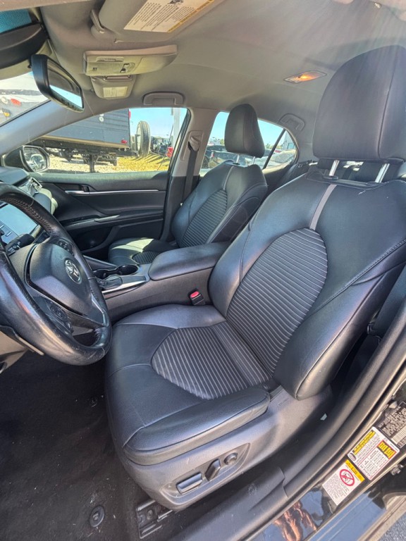 2018 Toyota Camry Image 9