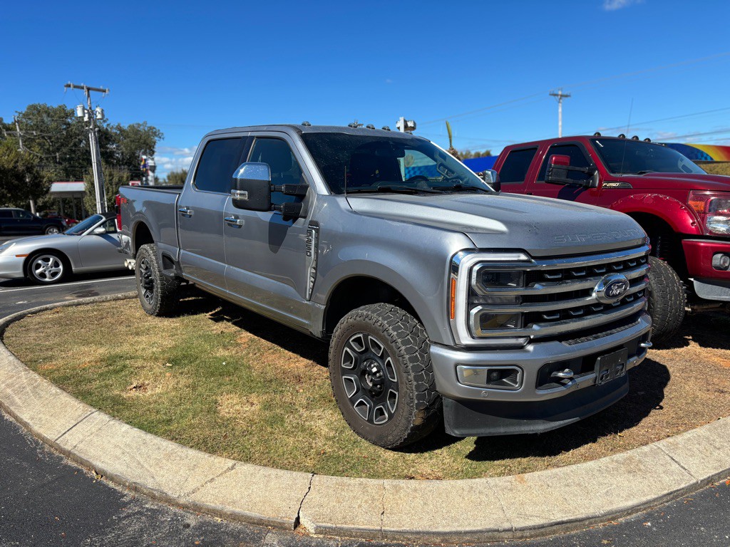 2023 Ford F-250 Image 3