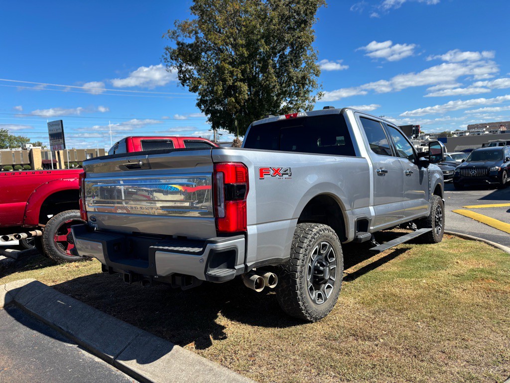 2023 Ford F-250 Image 4