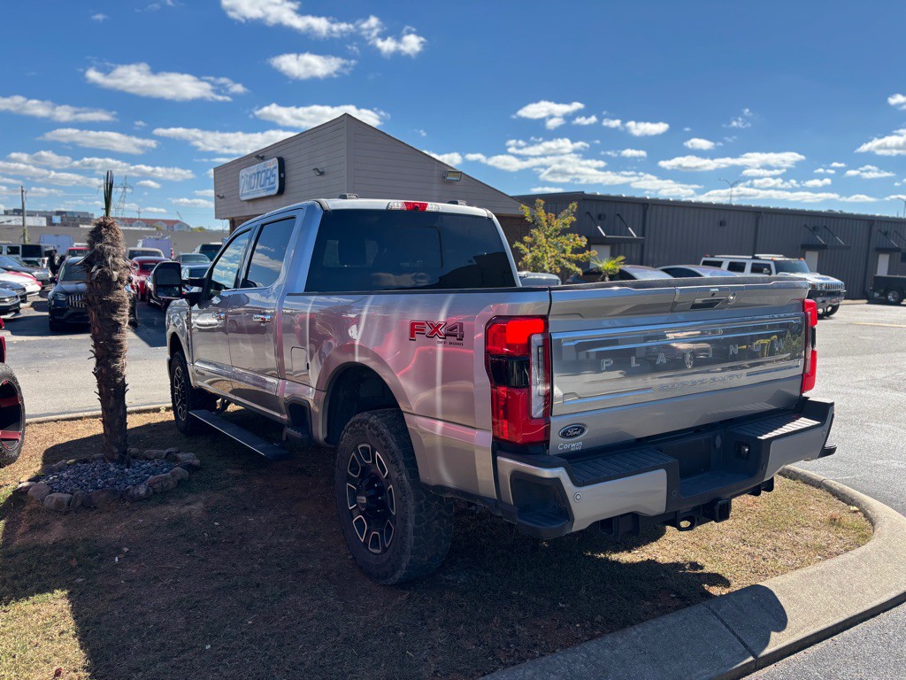 2023 Ford F-250 Image 6