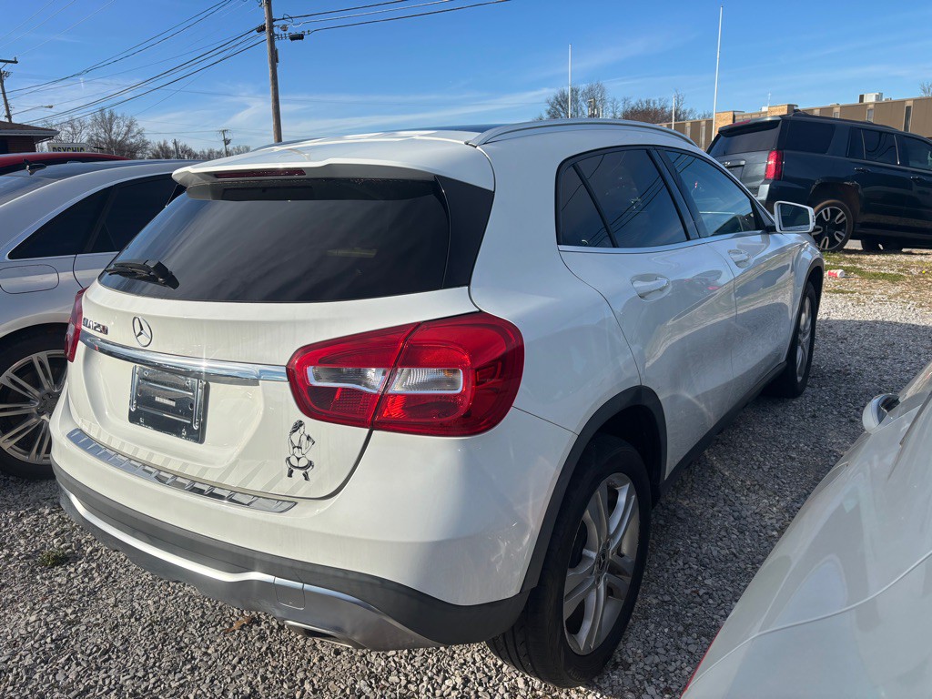 2018 Mercedes-Benz GLA-Class Image 3
