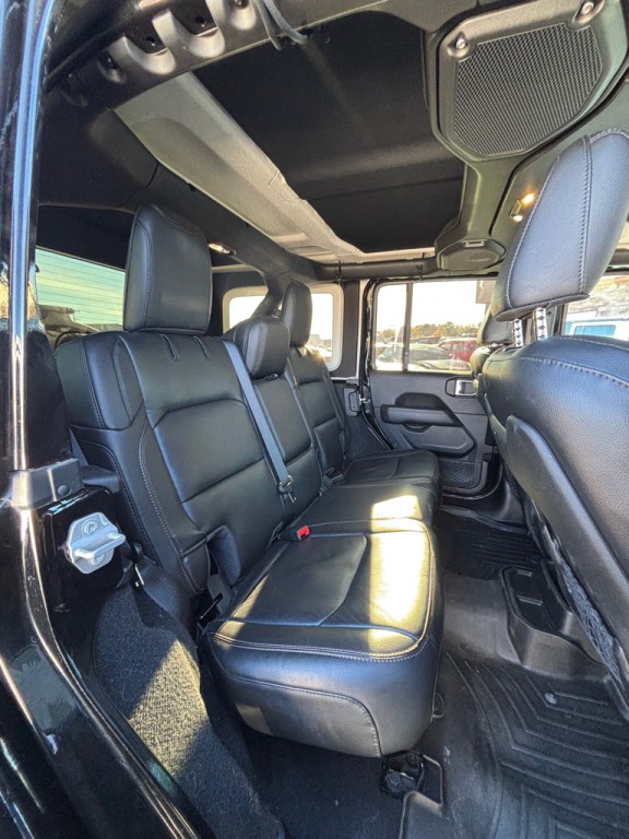 2023 Jeep Wrangler Image 18