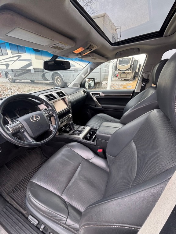 2015 Lexus GX 460 Image 8