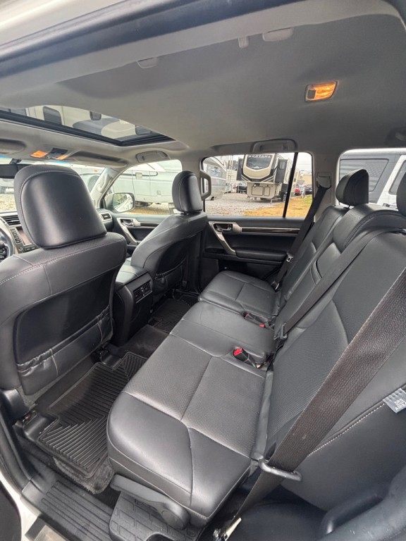 2015 Lexus GX 460 Image 10