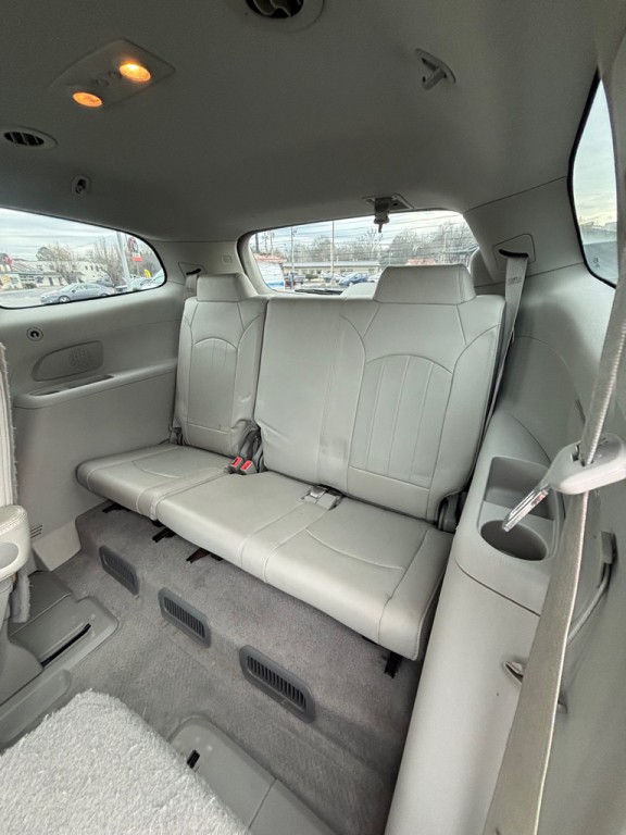 2015 Buick Enclave Image 10