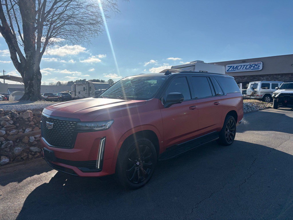 2021 Cadillac Escalade Image 2