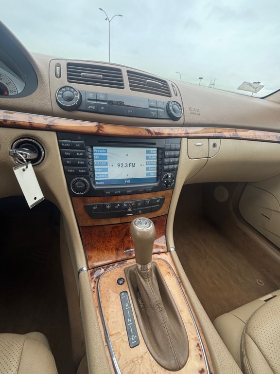 2008 Mercedes-Benz E-Class Image 7