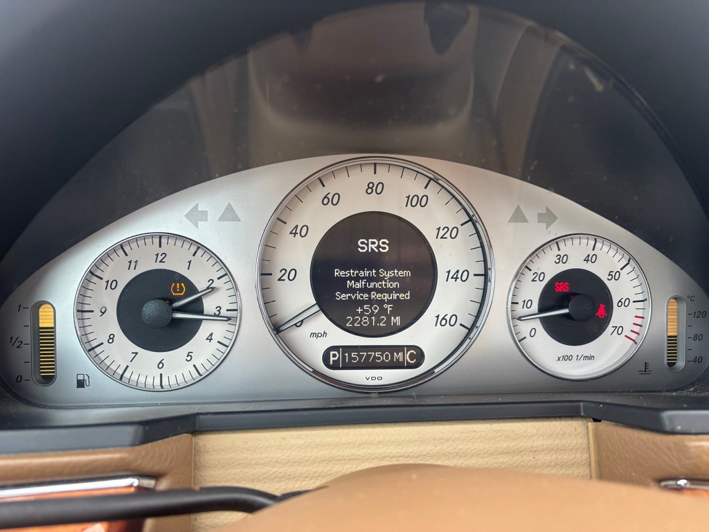 2008 Mercedes-Benz E-Class Image 8