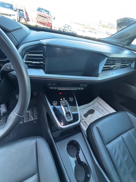 2022 Audi Q4 E-tron Image 7