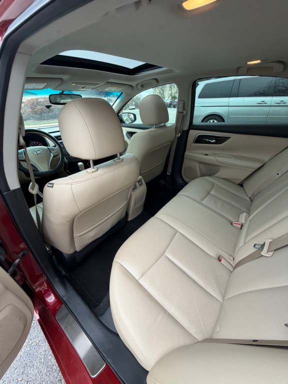 2015 Nissan Altima Image 5