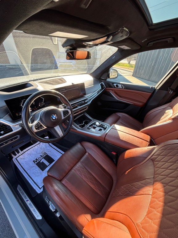 2024 BMW X7 Image 11