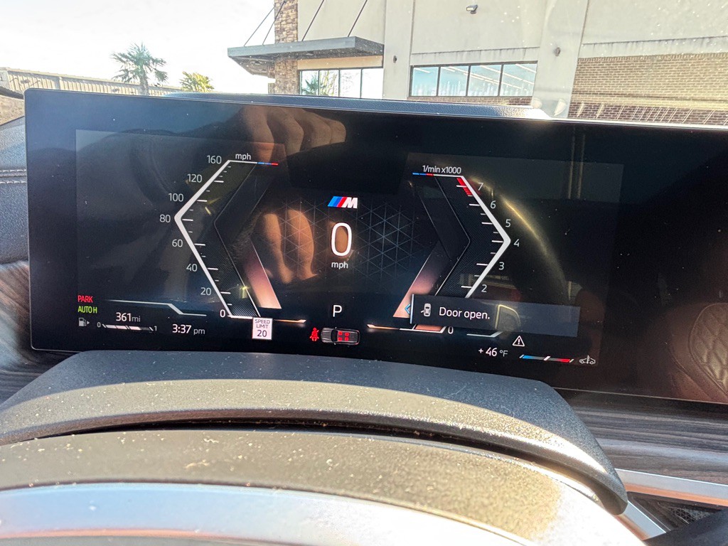 2024 BMW X7 Image 16