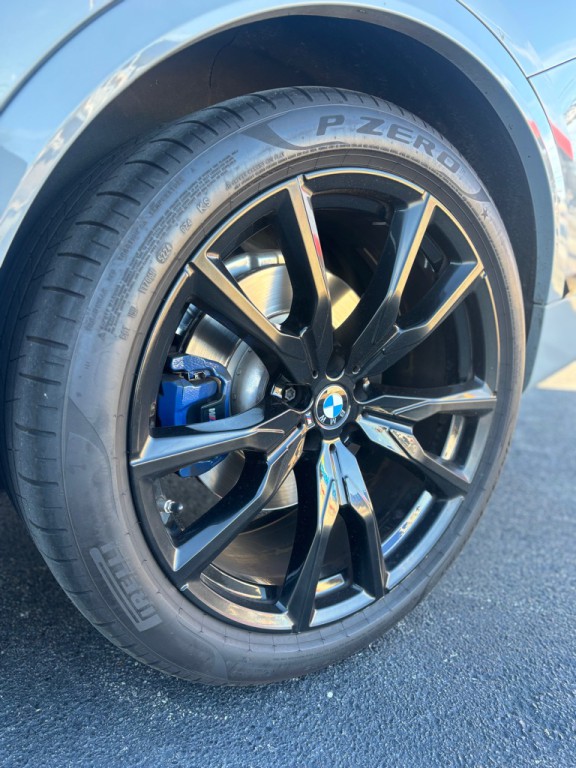 2024 BMW X7 Image 21