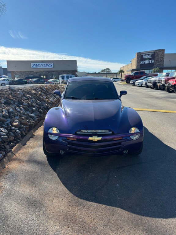 2004 Chevrolet SSR Image 3