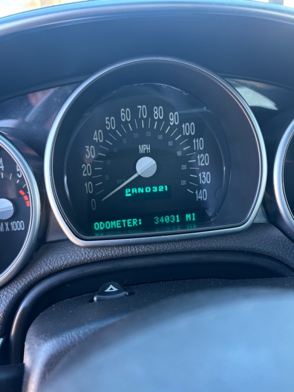 2004 Chevrolet SSR Image 14