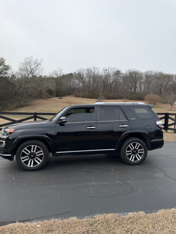 2016 Toyota 4Runner Image 5