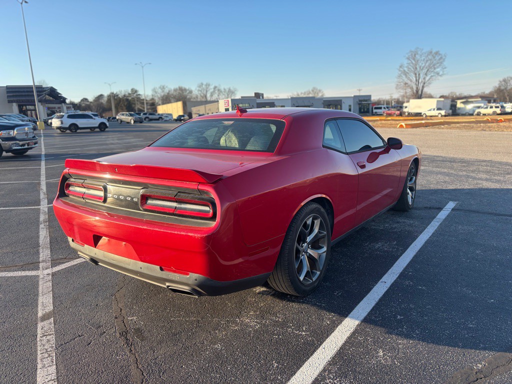 2015 Dodge Challenger Image 5