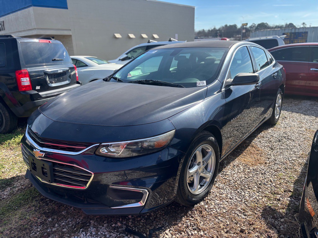 2017 Chevrolet Malibu Image 1