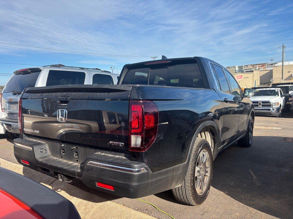 2019 Honda Ridgeline Image 1