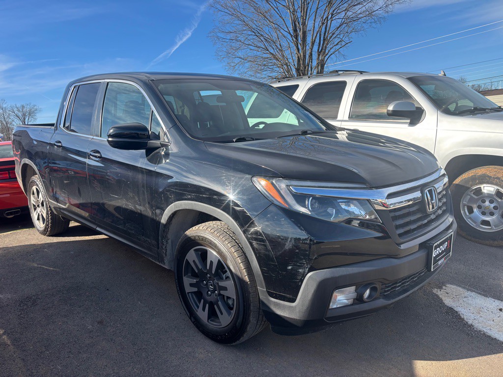 2019 Honda Ridgeline Image 2