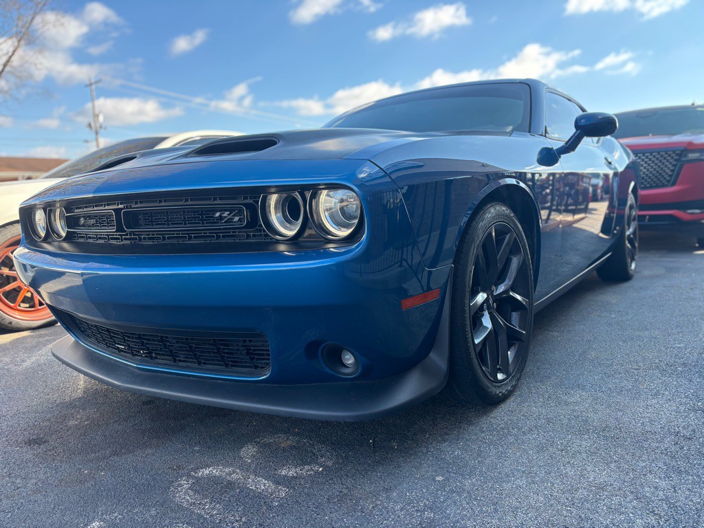 2022 Dodge Challenger Image 1