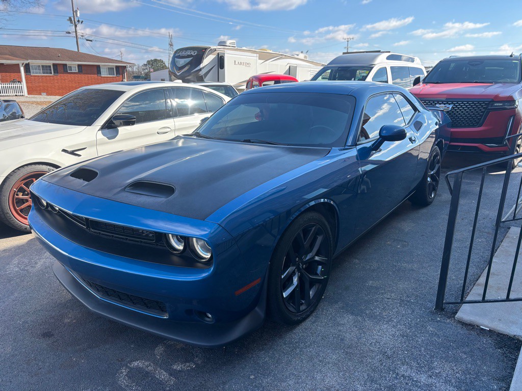 2022 Dodge Challenger Image 2