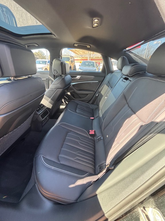 2024 Volkswagen Taos Image 6