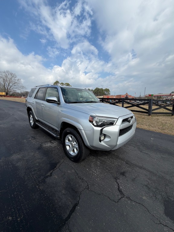 2016 Toyota 4Runner Image 6