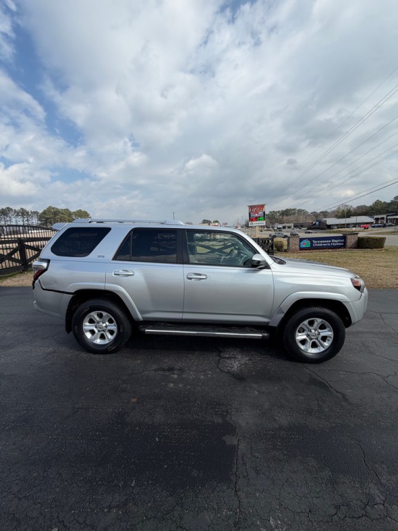 2016 Toyota 4Runner Image 7