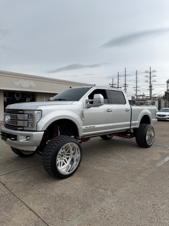 2019 Ford F-250 Image 1