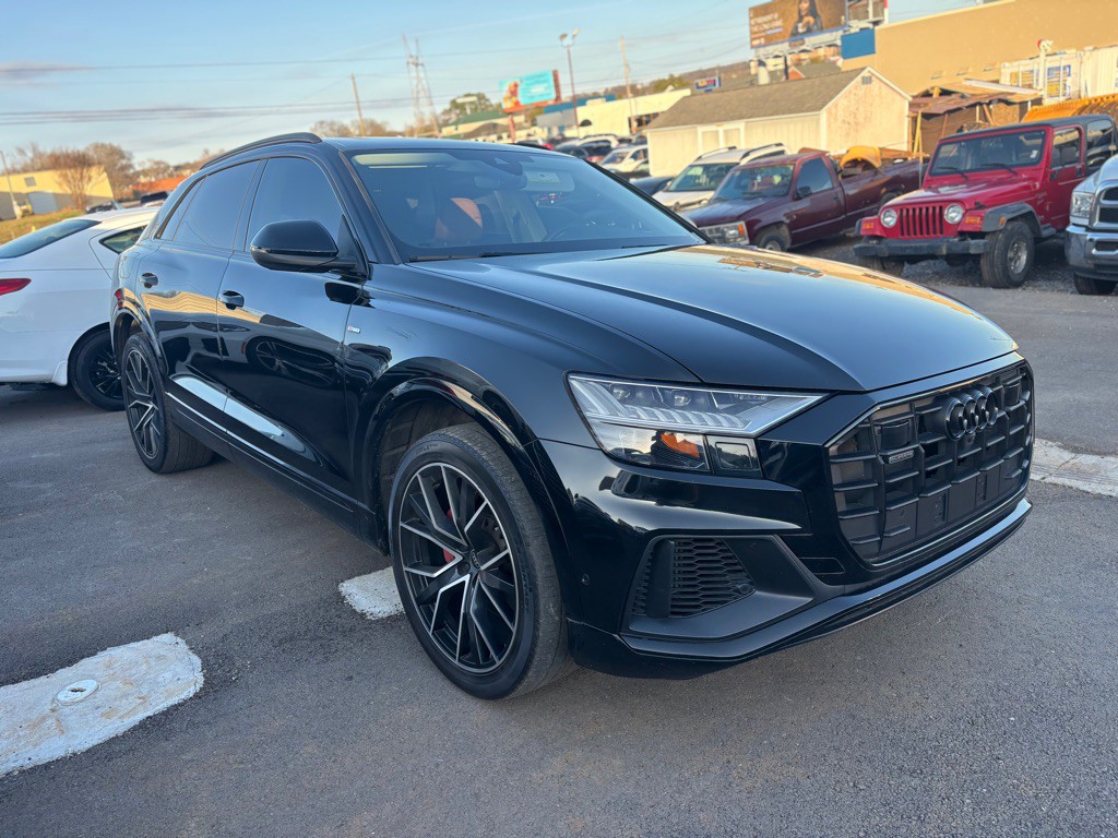 2023 Audi Q8 Image 3