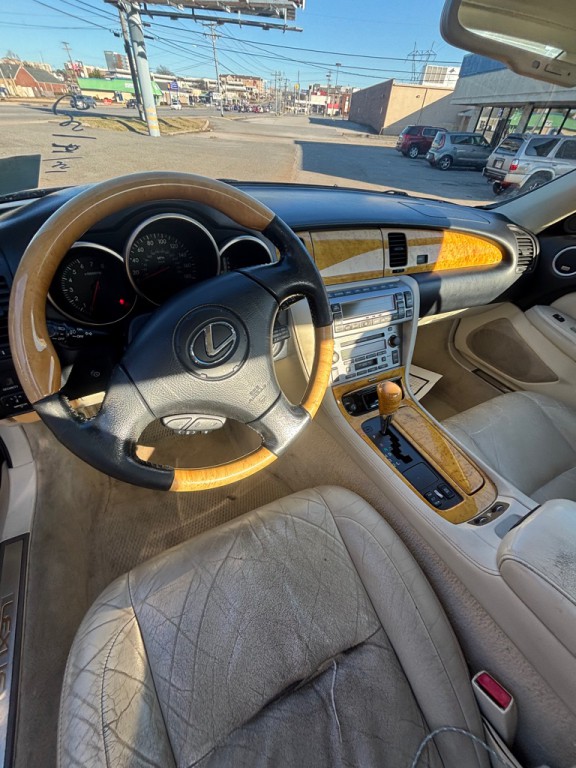 2003 Lexus SC 430 Image 2