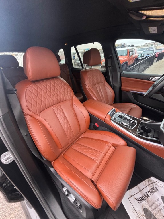 2025 BMW X5 Image 2