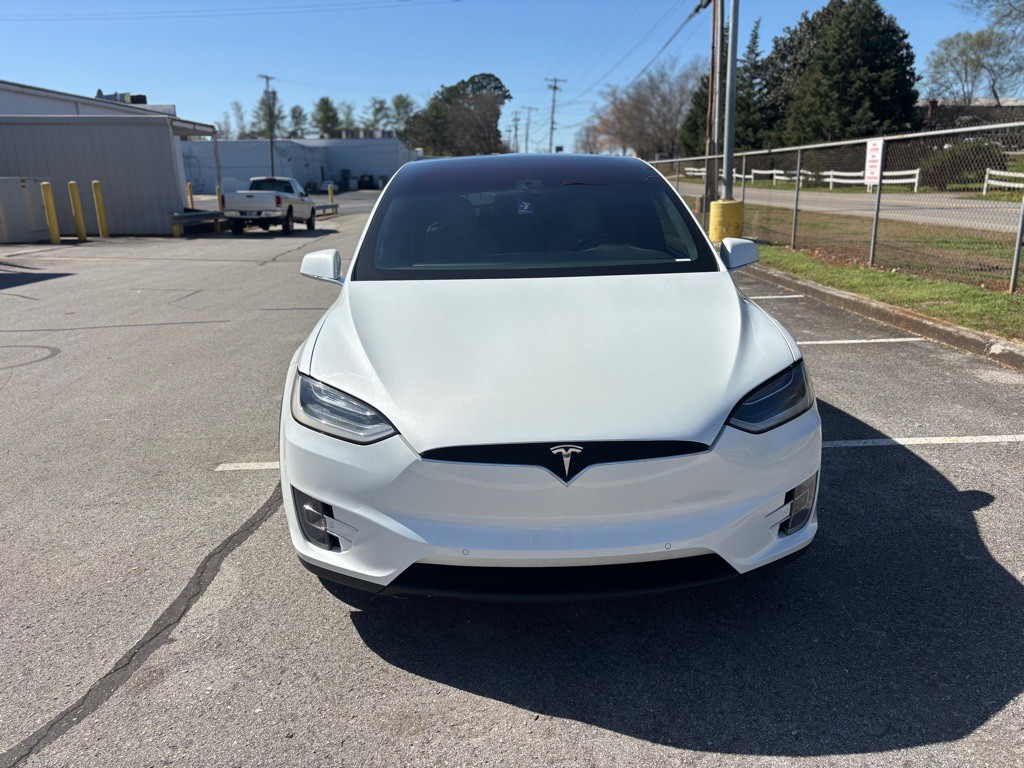 2016 Tesla Model X Image 2