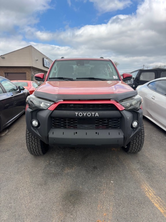2020 Toyota 4Runner Image 2
