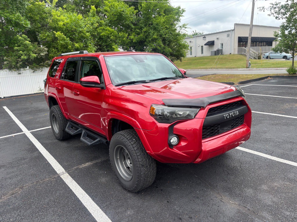 2020 Toyota 4Runner Image 8