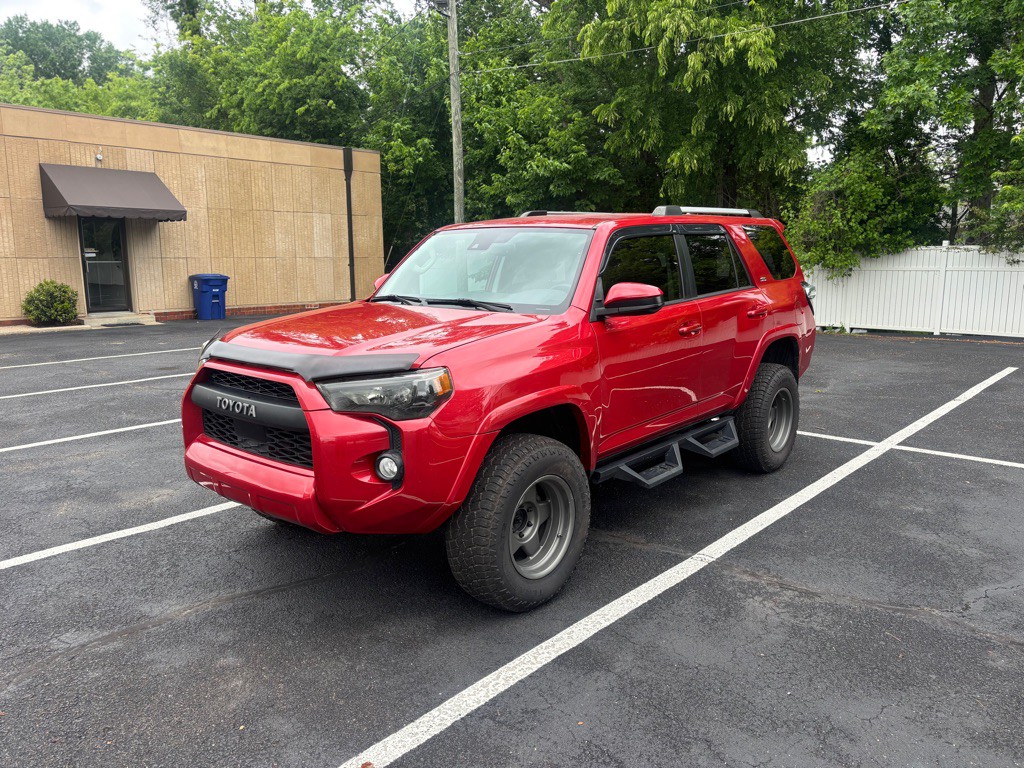 2020 Toyota 4Runner Image 10